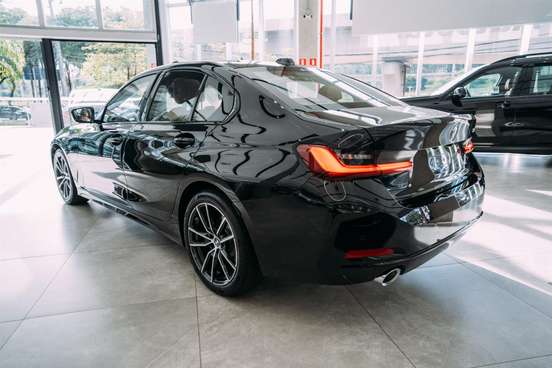 BMW-320i-2026