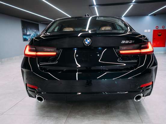 BMW-320i-2026