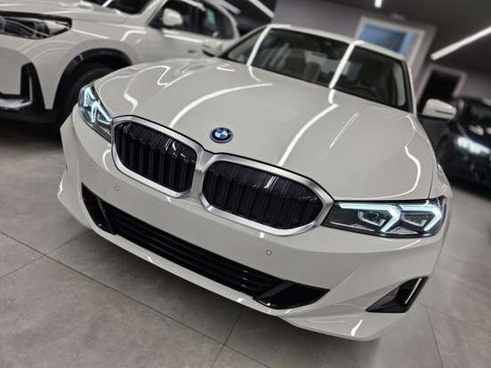 BMW-320i-2026