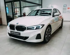 BMW 320i 2.0 16V TURBO FLEX SPORT GP AUTOMÁTICO BMW 320i 2.0 16V TURBO FLEX SPORT GP AUTOMÁTICO