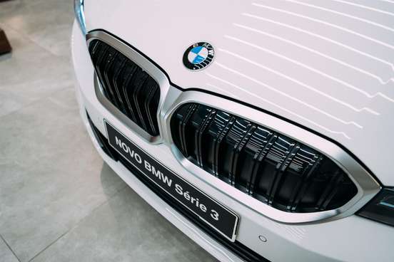 BMW-320i-2026