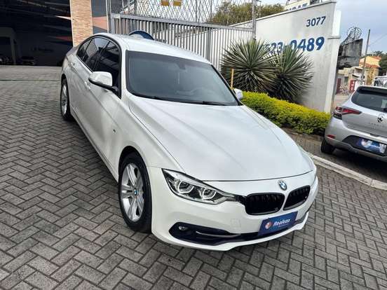 BMW-320i-2015
