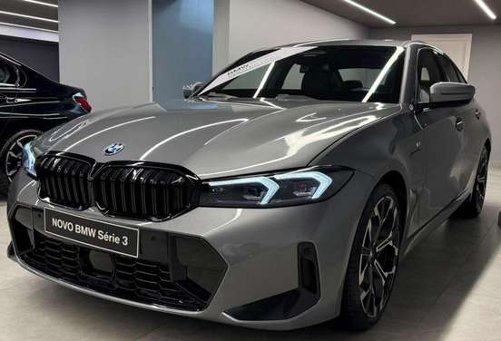 BMW-330e-2025