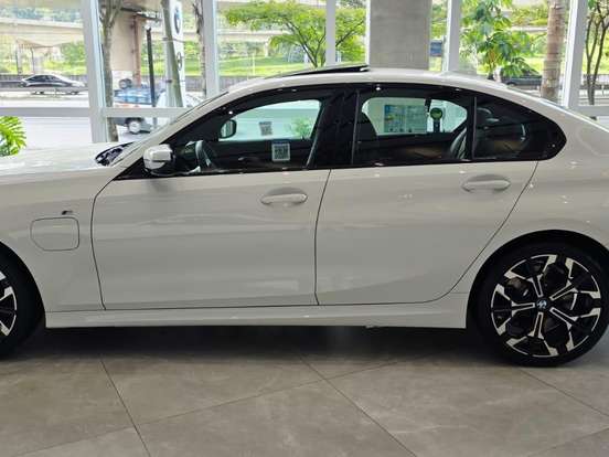 BMW-330e-2.0 16V TURBO HÍBRIDO M SPORT AUTOMÁTICO BMW-330e-2025