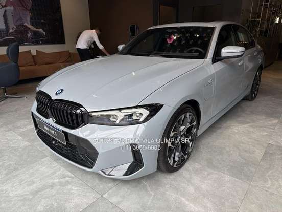 BMW-330e-2025