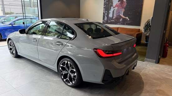 BMW-330e-2025