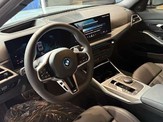 BMW-330e-2.0 16V TURBO HÍBRIDO M SPORT AUTOMÁTICO BMW-330e-2025