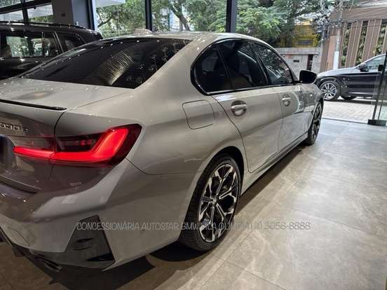 BMW-330e-2025
