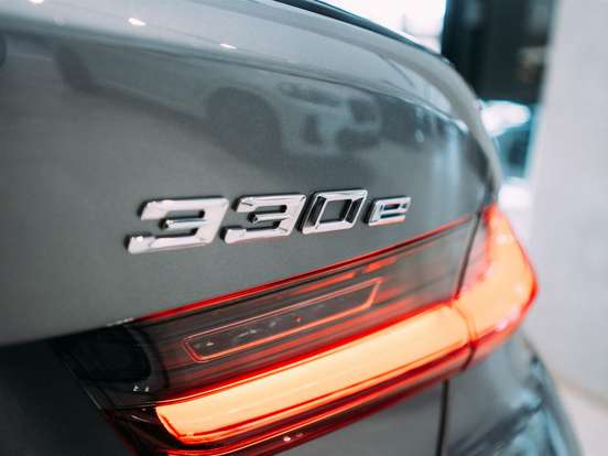 BMW-330e-2.0 16V TURBO HÍBRIDO M SPORT AUTOMÁTICO BMW-330e-2025