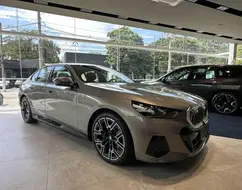 BMW 530e 2.0 TWINPOWER PHEV M SPORT AUTOMÁTICO BMW 530e 2.0 TWINPOWER PHEV M SPORT AUTOMÁTICO