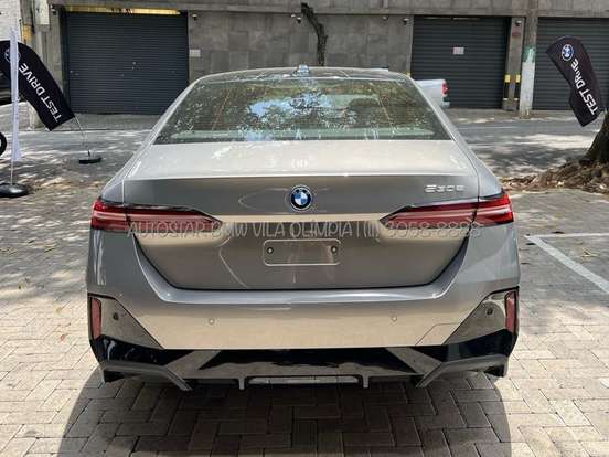 BMW-530e-2025