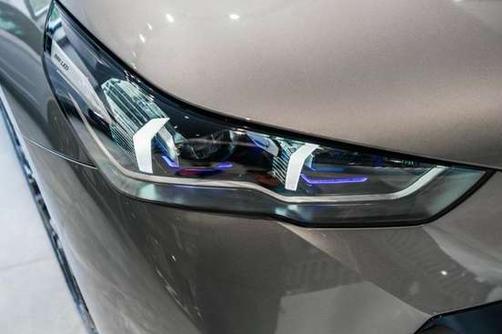 BMW-530e-2025