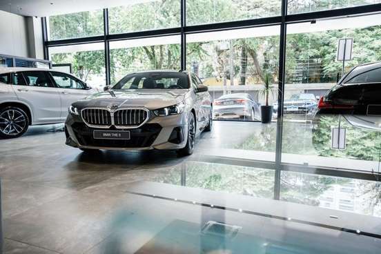 BMW-530e-2025