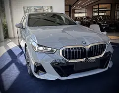 BMW 530e 2.0 TWINPOWER PHEV M SPORT AUTOMÁTICO BMW 530e 2.0 TWINPOWER PHEV M SPORT AUTOMÁTICO