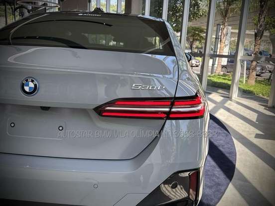 BMW-530e-2025