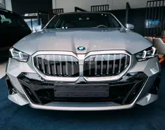 BMW 530e 2.0 TWINPOWER PHEV M SPORT AUTOMÁTICO BMW 530e 2.0 TWINPOWER PHEV M SPORT AUTOMÁTICO