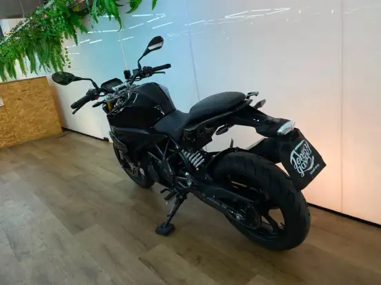 BMW-G 310 R-2022