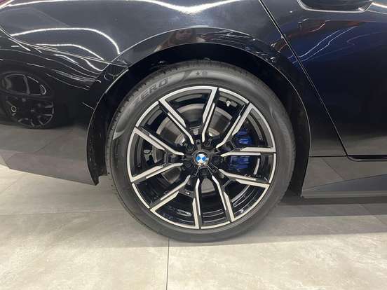 BMW-I4-2025