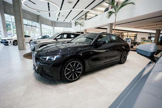 BMW-I4-2024