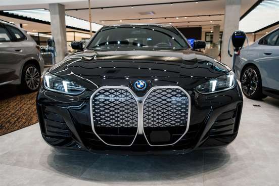 BMW-I4-2024