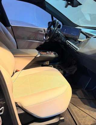 BMW-iX-2022