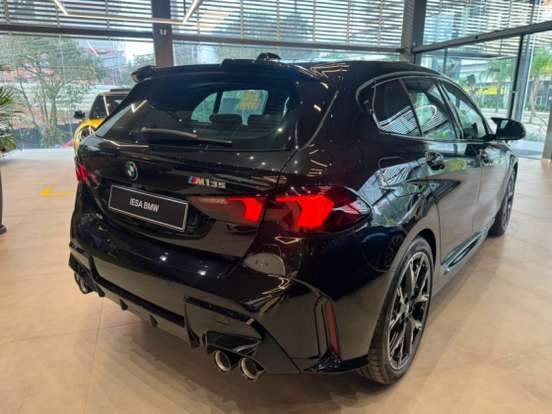 BMW-M 135i-2025