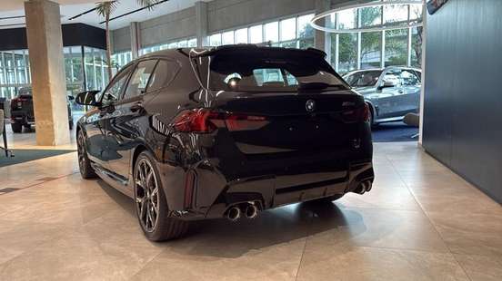 BMW-M 135i-2.0 16V TURBO GASOLINA XDRIVE STEPTRONIC BMW-M 135i-2026