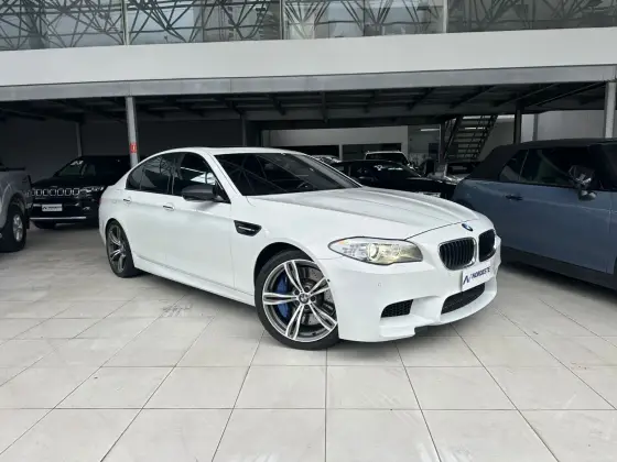 BMW M5 4.4 V8 32V GASOLINA 4P AUTOMÁTICO