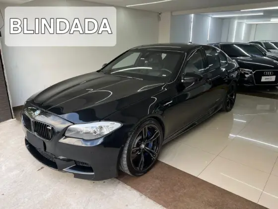 BMW M5 4.4 V8 32V GASOLINA 4P AUTOMÁTICO BMW M5 4.4 V8 32V GASOLINA 4P AUTOMÁTICO