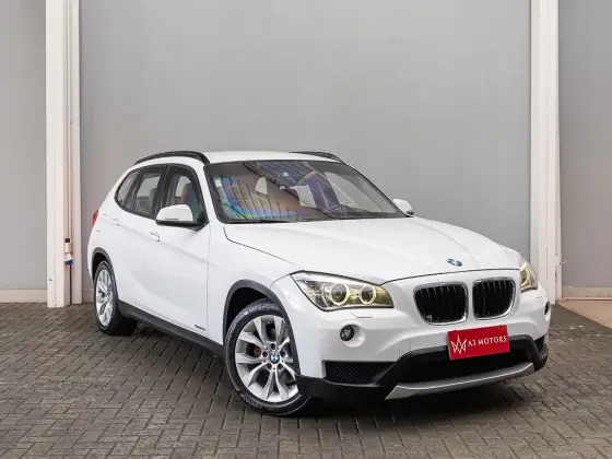 BMW X1 2.0 16V GASOLINA SDRIVE18I 4P AUTOMÁTICO BMW X1 2.0 16V GASOLINA SDRIVE18I 4P AUTOMÁTICO