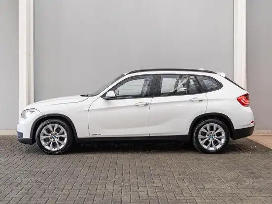 BMW-X1-2.0 16V GASOLINA SDRIVE18I 4P AUTOMÁTICO BMW-X1-2013
