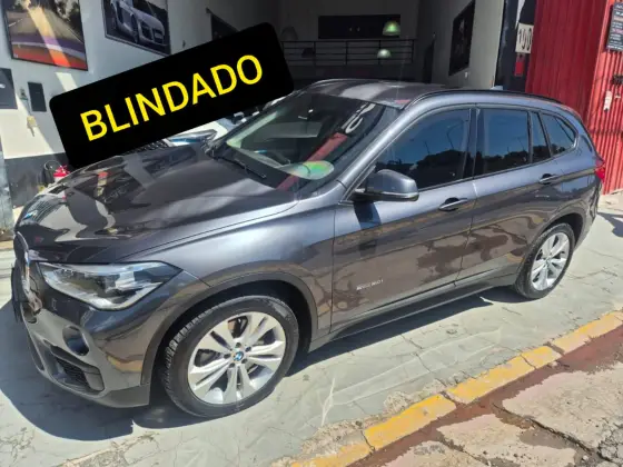 BMW X1 2.0 16V TURBO ACTIVEFLEX SDRIVE20I 4P AUTOMÁTICO BMW X1 2.0 16V TURBO ACTIVEFLEX SDRIVE20I 4P AUTOMÁTICO