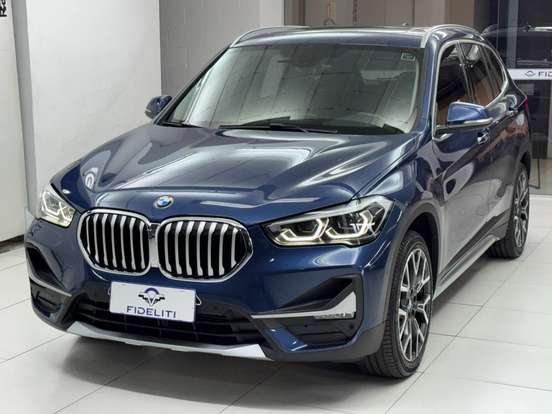 BMW-X1-2.0 16V TURBO ACTIVEFLEX SDRIVE20I X-LINE PLUS 4P AUTOMÁTICO BMW-X1-2022