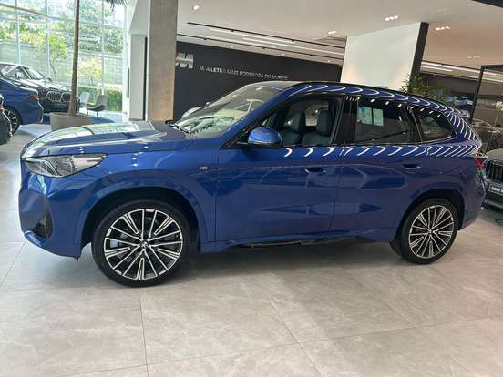 BMW-X1-2025