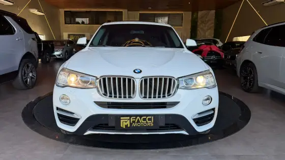 BMW X4 2.0 28I X LINE 4X4 16V TURBO GASOLINA 4P AUTOMÁTICO BMW X4 2.0 28I X LINE 4X4 16V TURBO GASOLINA 4P AUTOMÁTICO