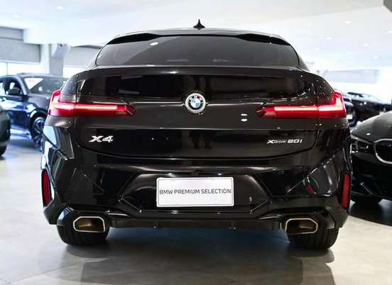 BMW-X4-2025