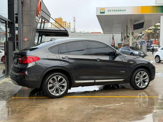 BMW-X4-2018