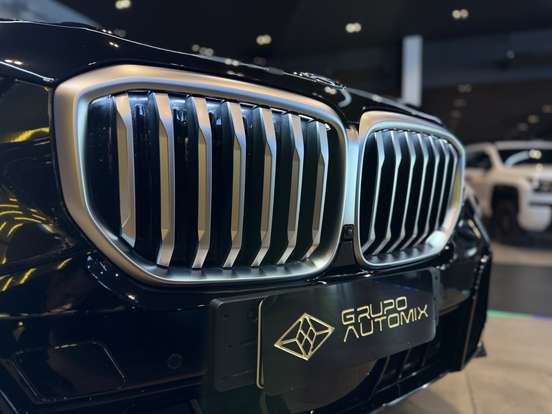 BMW-X5-3.0 I6 TURBO HÍBRIDO XDRIVE50E M SPORT AUTOMÁTICO BMW-X5-2023