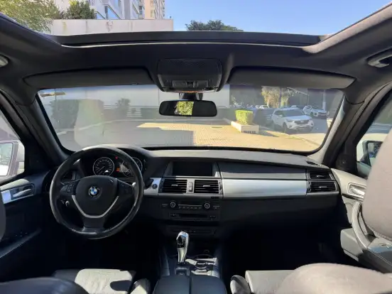 BMW-X5-4.4 V8 TURBO GASOLINA XDRIVE50I AUTOMÁTICO BMW-X5-2011