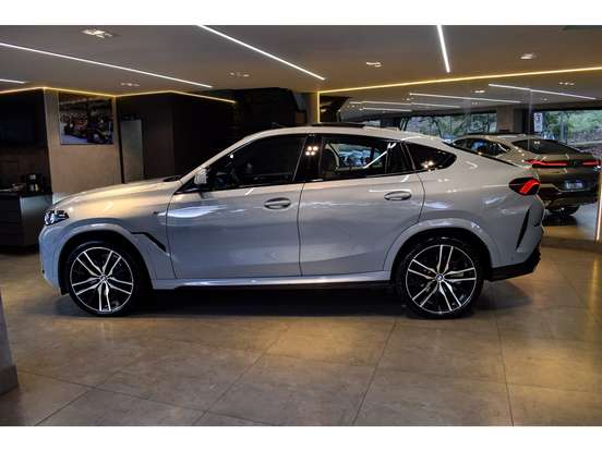 BMW-X6-2024