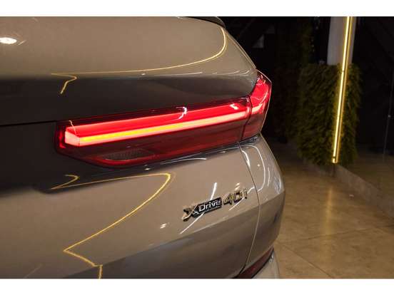BMW-X6-2024