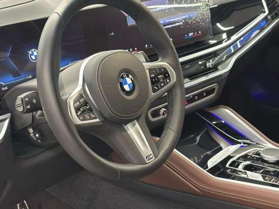 BMW-X6-3.0 TWINPOWER GASOLINA XDRIVE40I M SPORT DARK EDITION AUTOMÁTICO BMW-X6-2025