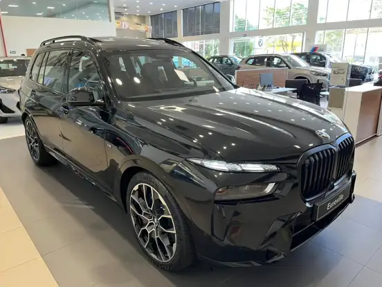 BMW-X7-2025