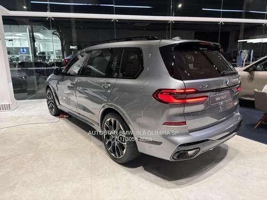 BMW-X7-2026
