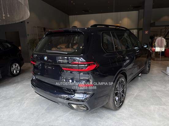 BMW-X7-2026