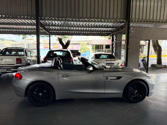 BMW-Z4-2.0 16V TURBO GASOLINA SDRIVE20I AUTOMÁTICO BMW-Z4-2013