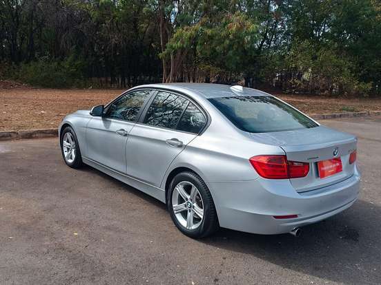 BMW-320i-2.0 16V TURBO ACTIVE FLEX 4P AUTOMÁTICO BMW-320i-2015