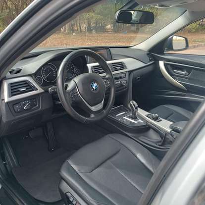 BMW-320i-2015