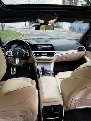 BMW-320i-2022