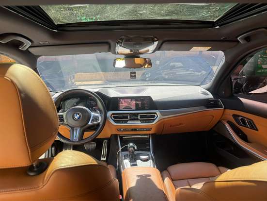 BMW-320i-2020